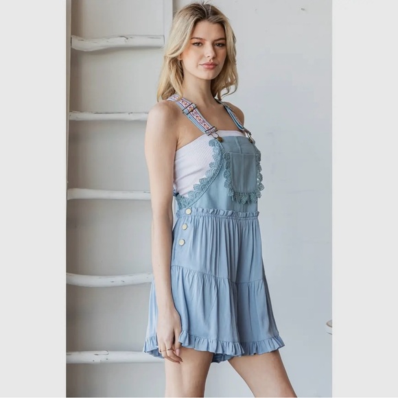 🆕🤍BOHO OVERALL ROMPER - Picture 1 of 6